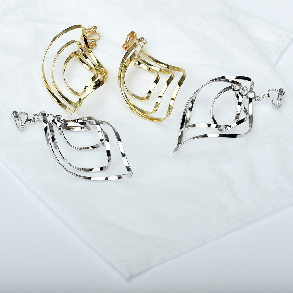 Anting Klip On Tanpa Tindik Desain Geometri Hollow Besar Untuk Wanita