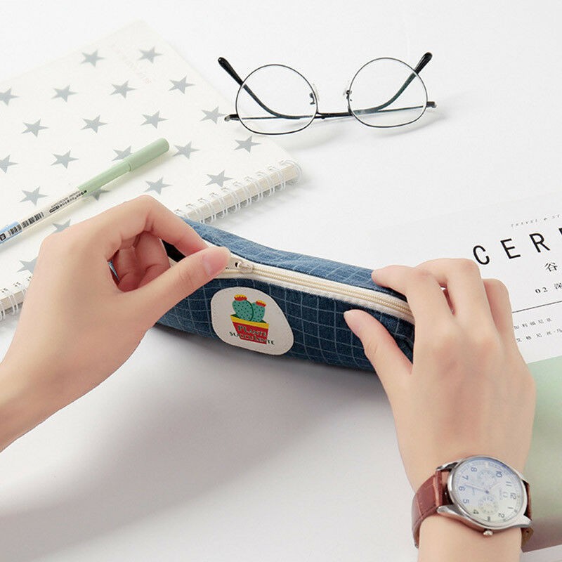 

Perlengkapan Sekolah Yo Yo Tempat Pensil Simple Elegan Bahan Kanvas