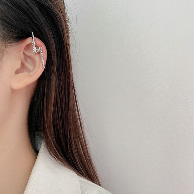 Anting clip-on petir desain kreatif busana sederhana gaya Korea