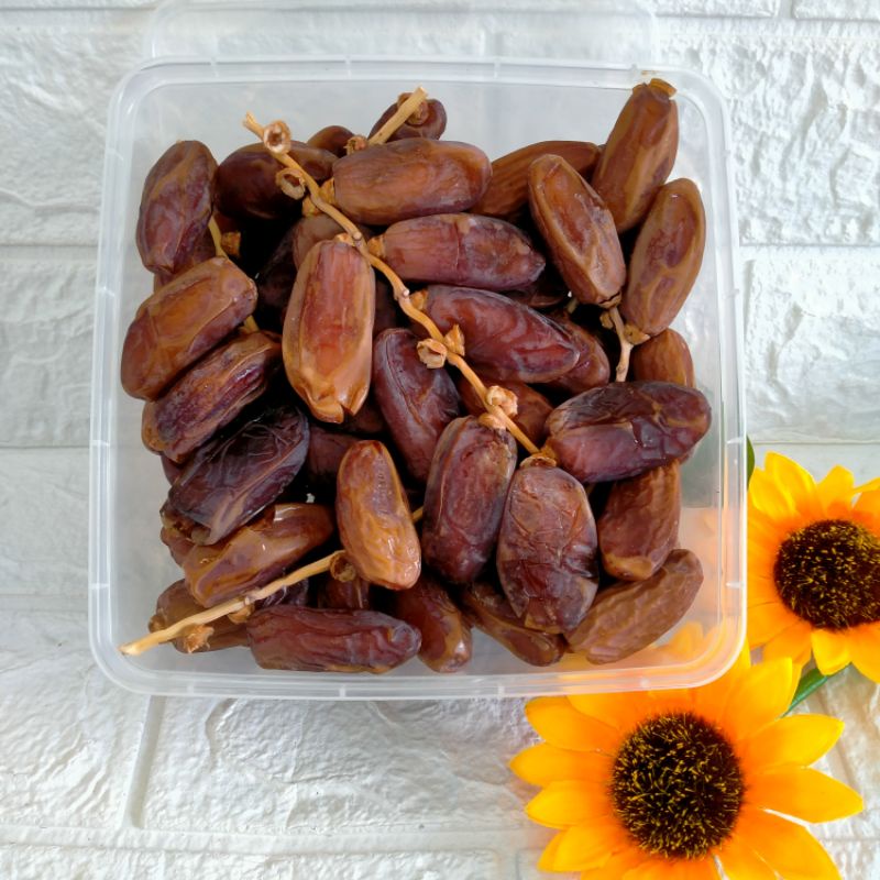 

KURMA TANGKAI TUNISIA 500gr| DEGLET NOOR TANGKAI ||