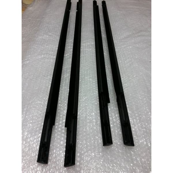 KARET PINTU PELIPIT KACA MITSUBISHI L300 DIESEL BENSIN