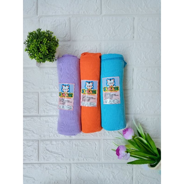 pernel bayi polos/bedong bayi polos lembut 3pcs