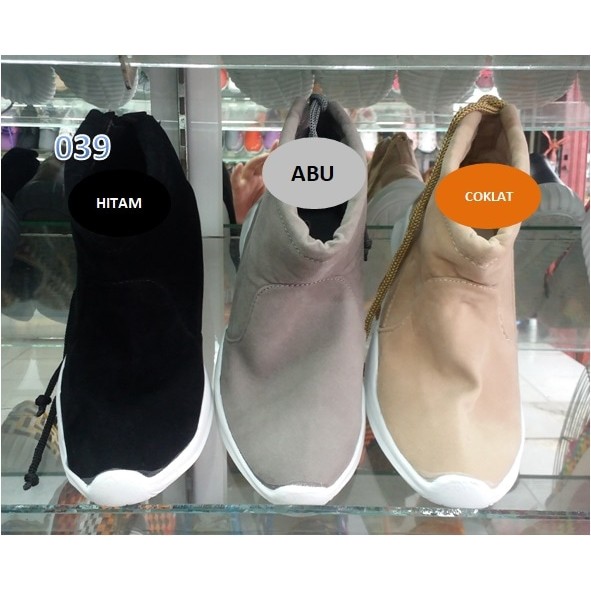 Buruan Sepatu Wanita Boots Korean Summer - 039 - Abu-Abu Muda, 37 Bergaransi