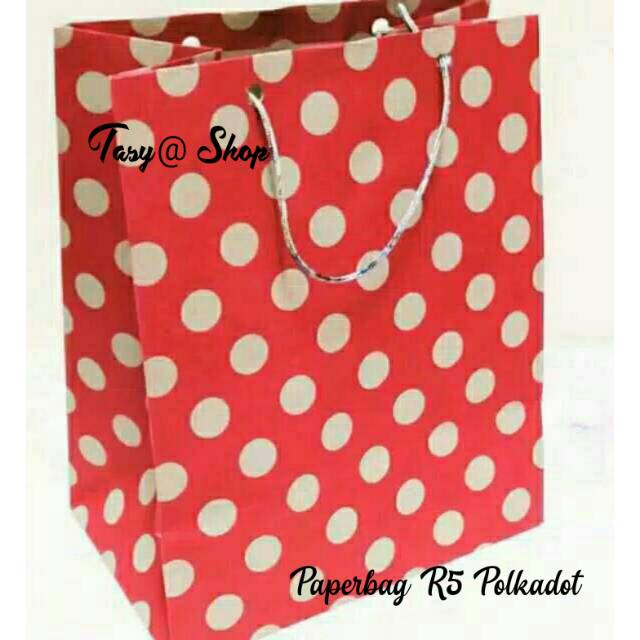 

Paperbag polkadot/ paper bag polkadot untuk souvenir uk. 18x12x22