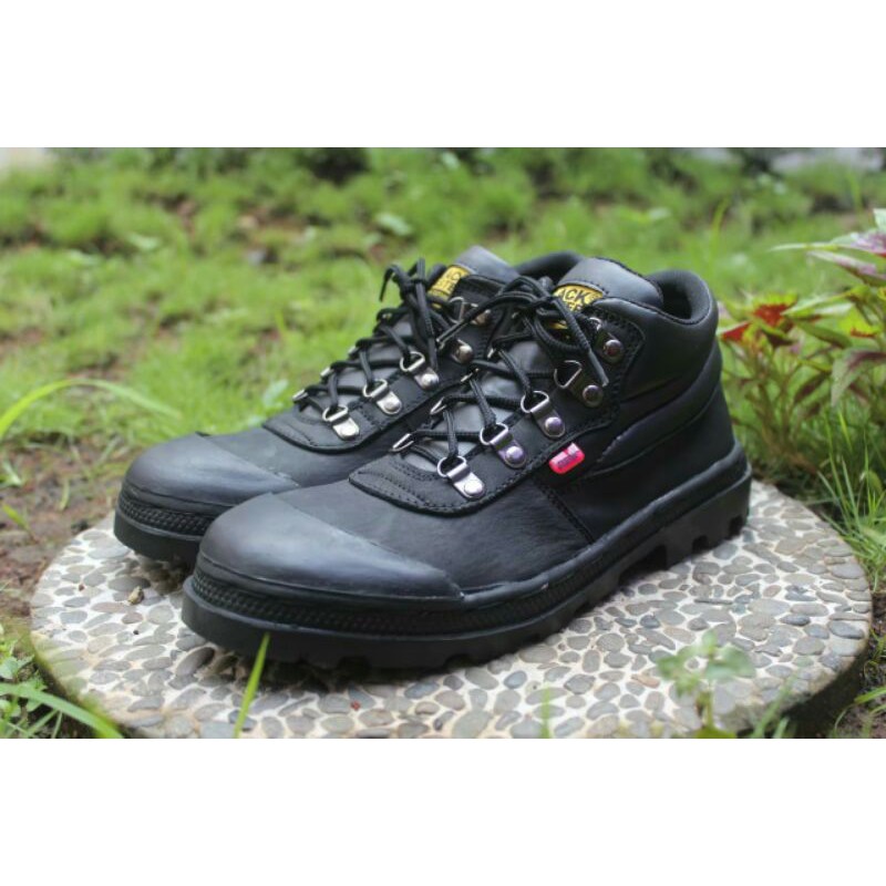 sepatu pria boots original black master palladium tinggi dan pendek asli kulit sepatu formal kasual