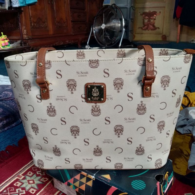 tote st. scott london preloved