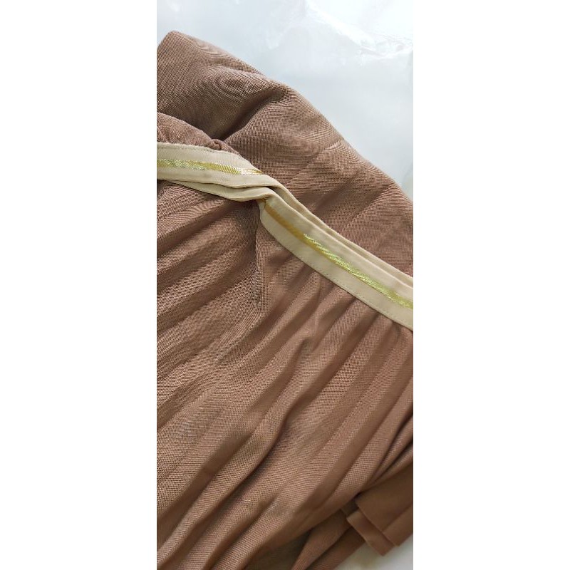 Rok import list gold | Maxi skirt list gold fit xxl | rok mengkilat | rok import shiny