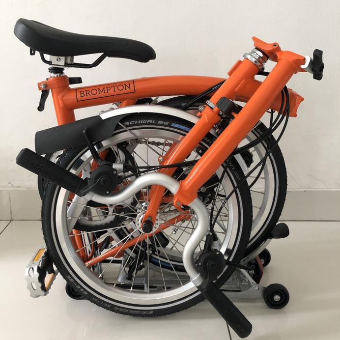 Brompton M6R signal orange