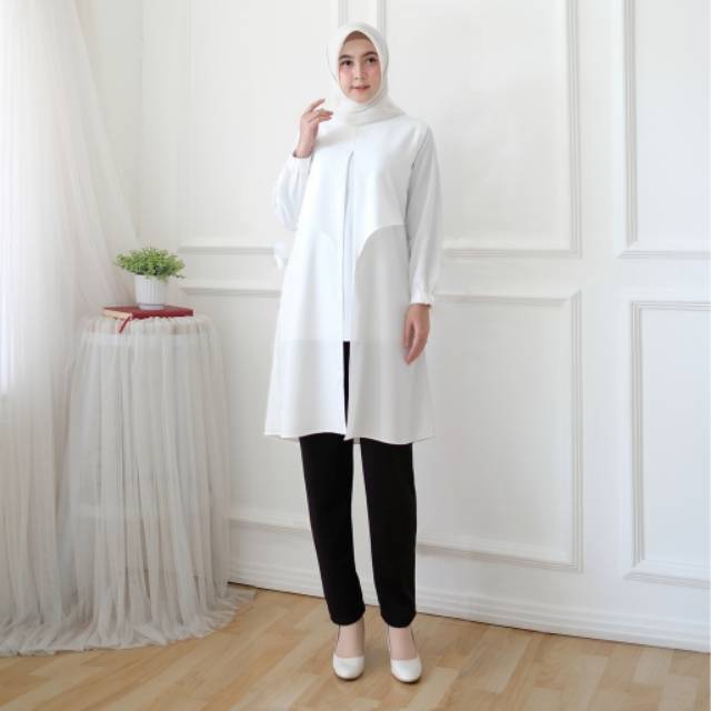 TUNIC ARISA WHITE M L XL Baju Atasan Wanita Muslim Terbaru Sesuai Gambar Kualitas oke Realpict Ori