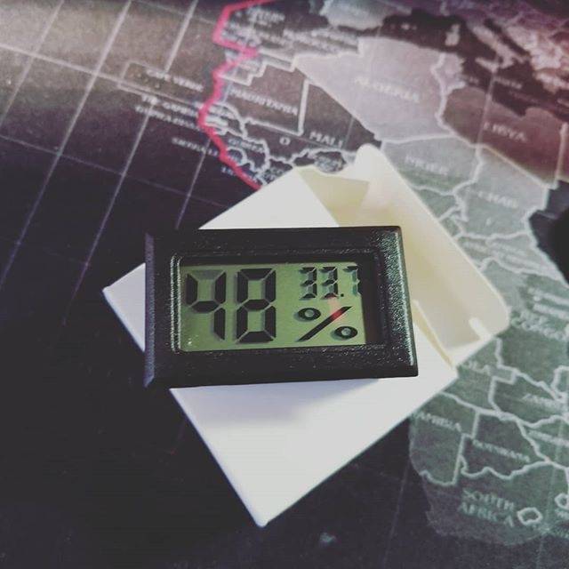 Hygrometer digital