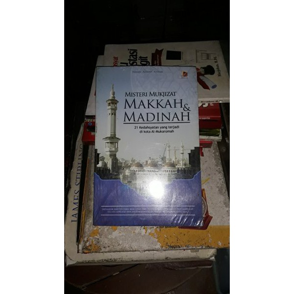 Buku ORI Misteri Mukjizat Makkah Dan Madinah  -D1
