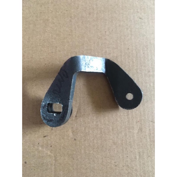 Arm Side clutch Traktor Yanmar Revo