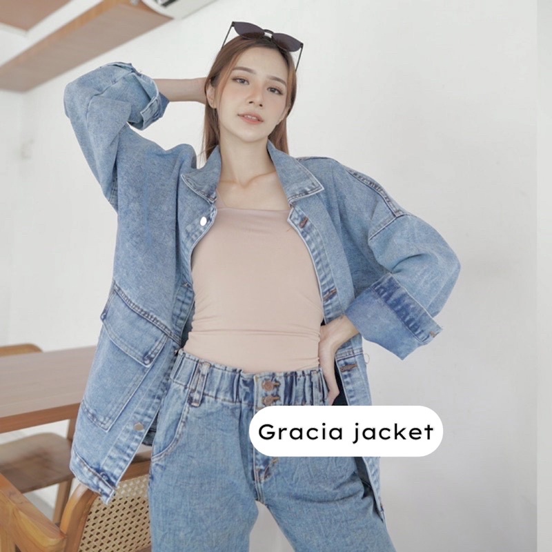 PIONA JAKET JEANS OVERSIZE LENGAN BALON