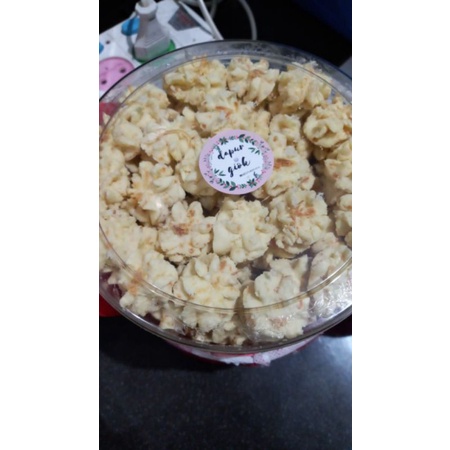 

kue sagu keju