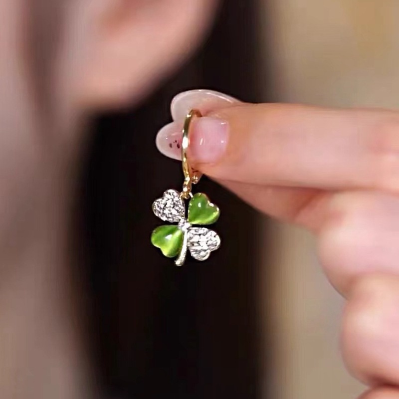 Anting Desain Bunga Clover Lucky 2022 Hias Mutiara Gaya Korea Untuk Wanita