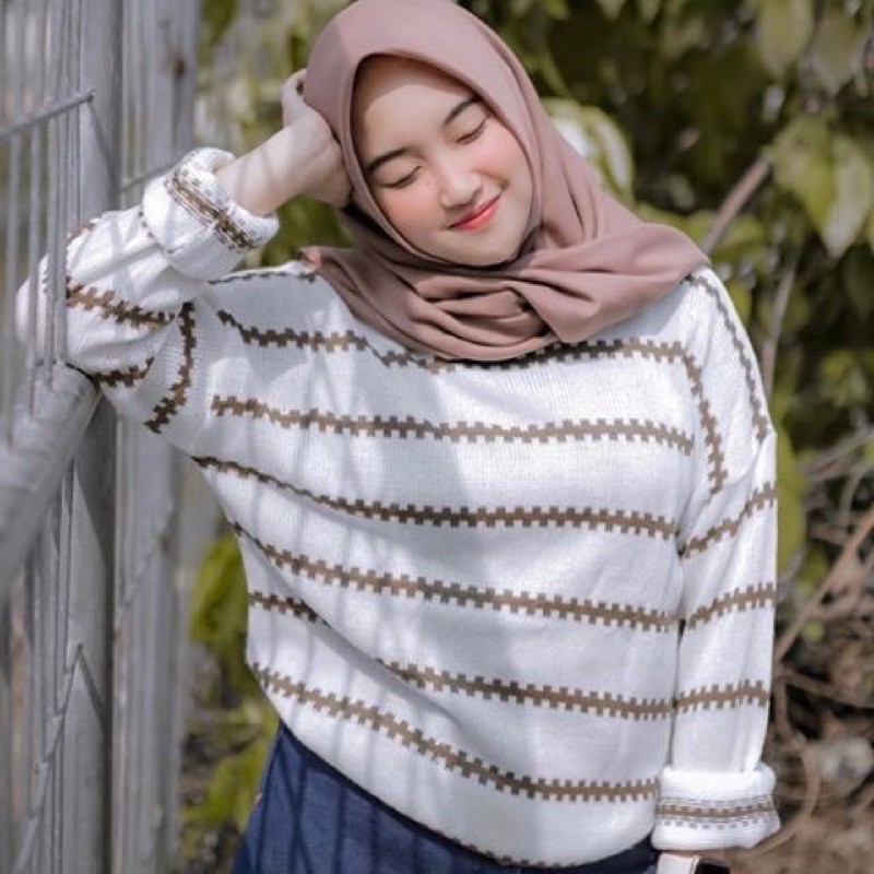 MOZZY SWEATER RAJUT