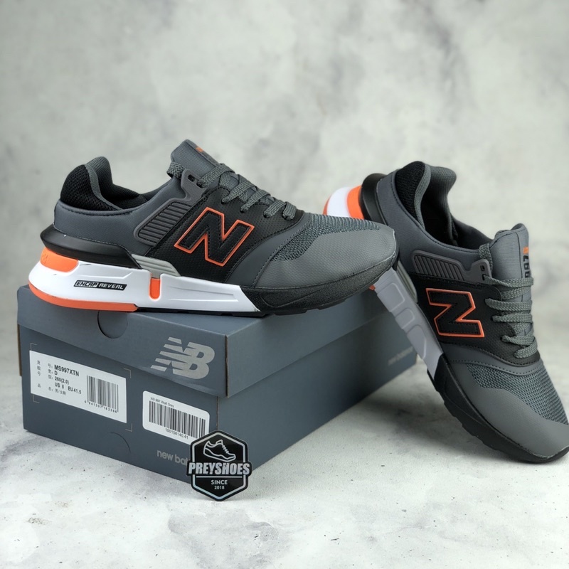 NEW BALANCE 997 WOLF GREY