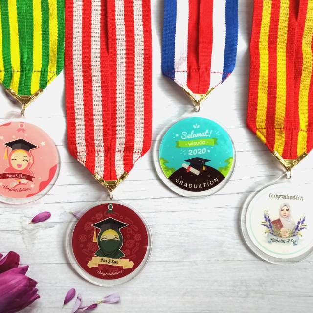 

Medali Akrilik Satuan