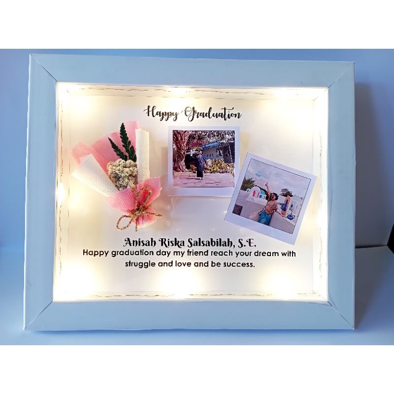 

KADO WISUDA/SCRAPFRAME/KADO PERNIKAHAN/KADO PERTUNANGAN/KADO ULANG TAHUN