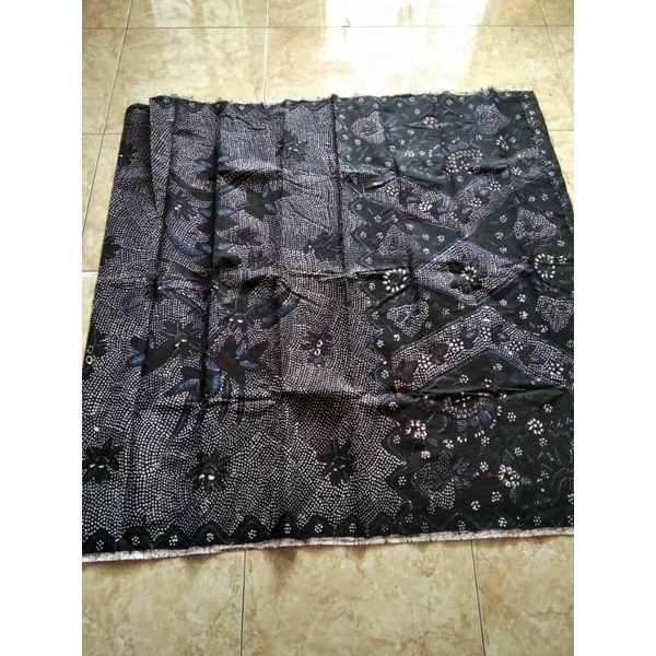 SARUNG BATIK TULIS BAKARAN JUWANA
