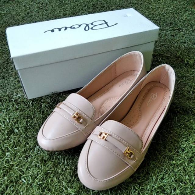 Sepatu Flat Blow
