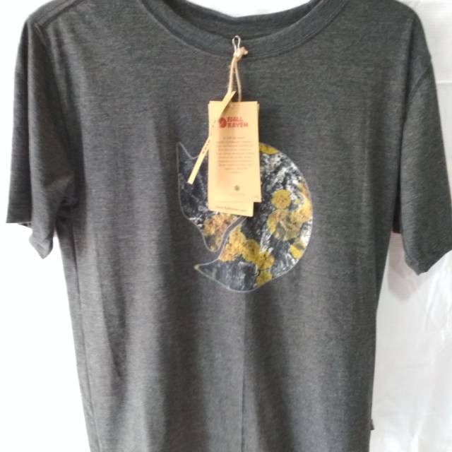 t shirt fjallraven