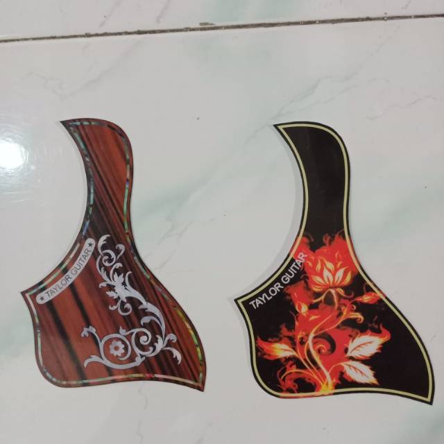 Pickguard gitar taylor