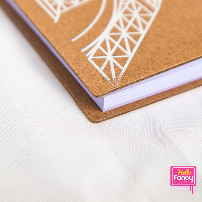 

Mudah Premium Notebook Paris A5 Metallic 80 Lembar / Notebook Line 22T115-A5 Sale!!!