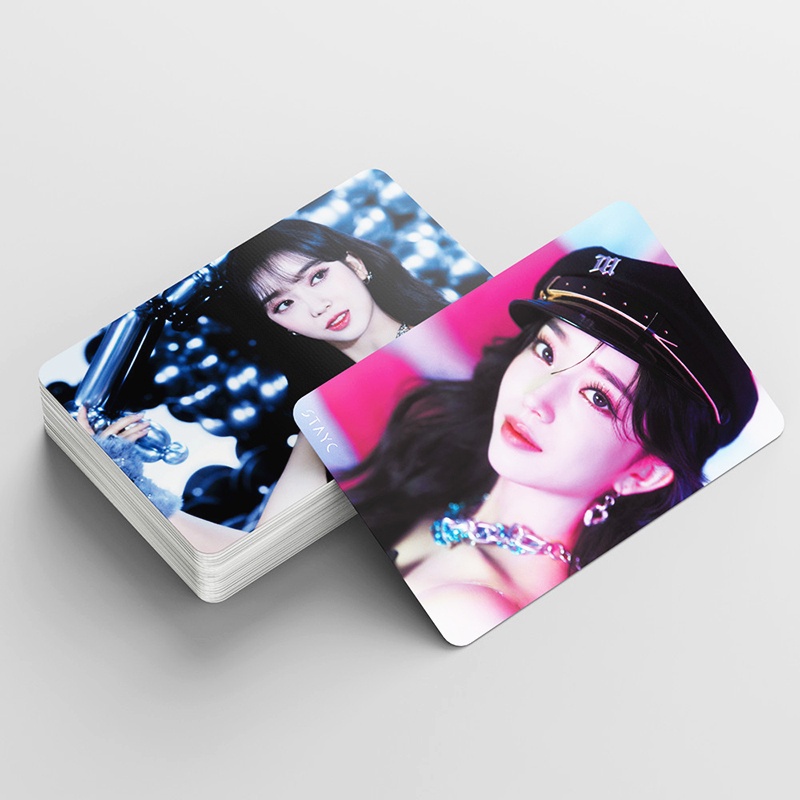 55pcs/box Stayc Photocards 2022 YOUNG-LUV.COM Album LOMO Card Postcard ((In STOCK) Kpop fan)