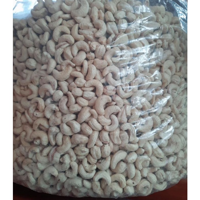 

Kacang Mede Kacang Mete Utuh Mentah Kering 1 kg dan 500gr
