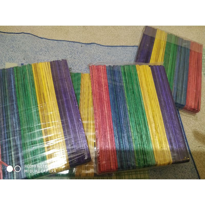 

stick berwarna