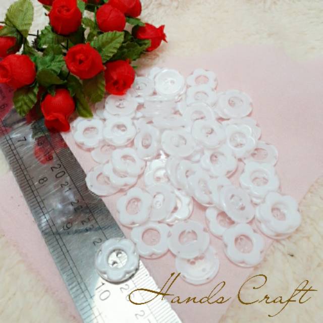 12 pcs Kancing Sakura 1,5 cm