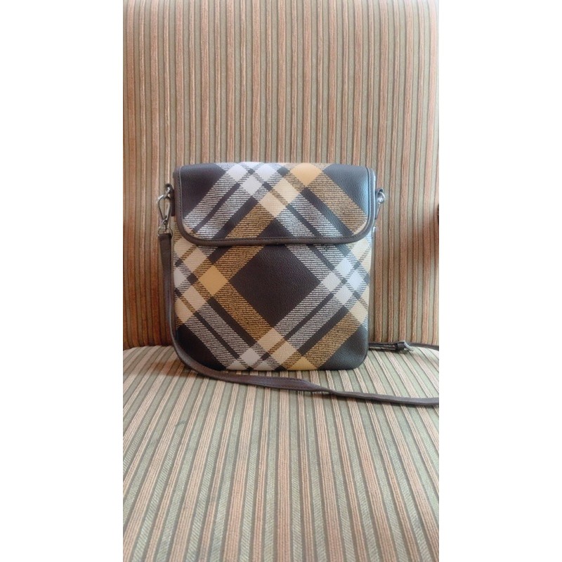 sling bag/ HAZZYS/ original / preloved