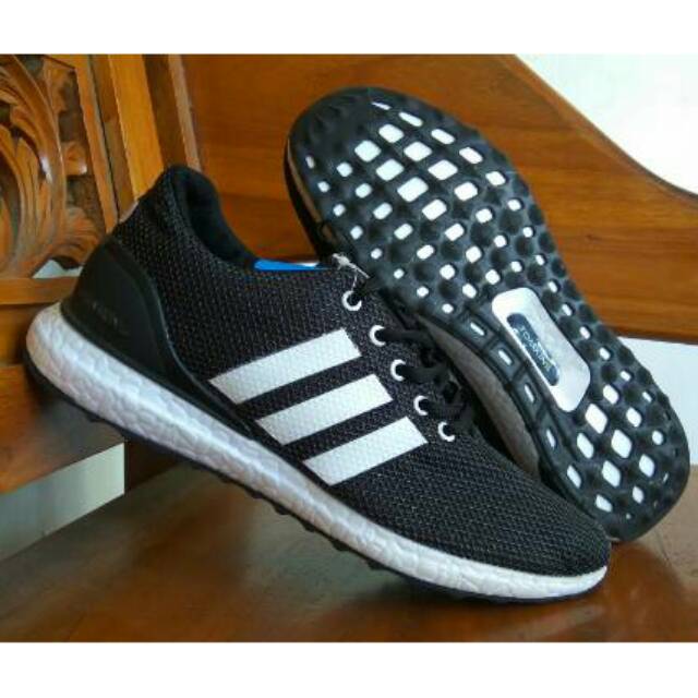 Sepatu adida s running stok lama