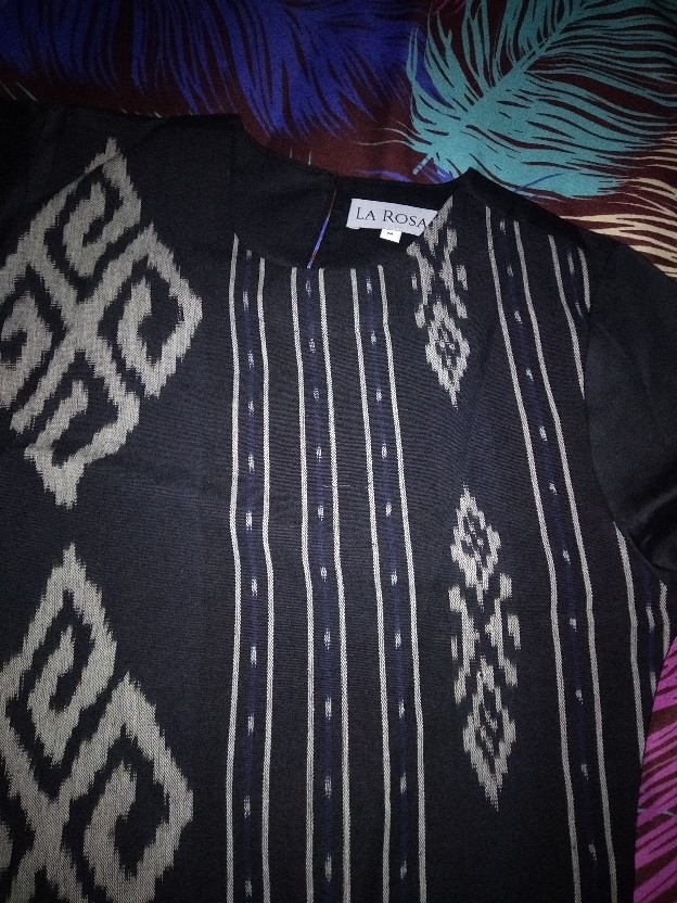 Atasan Batik Tenun Emma Black