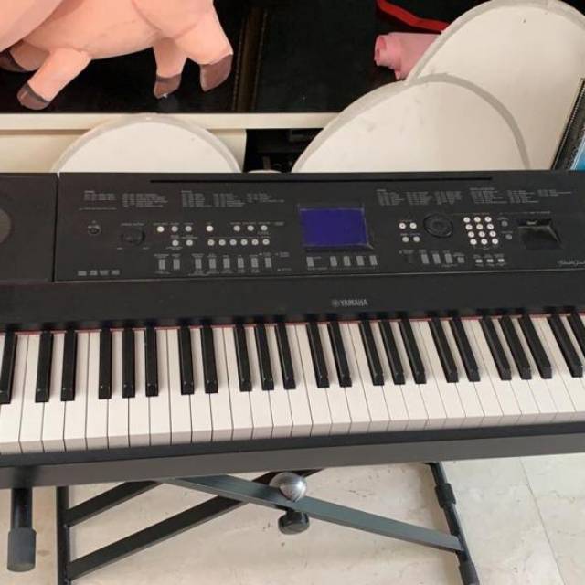 Yamaha Piano Keyboard Digital DGX-650