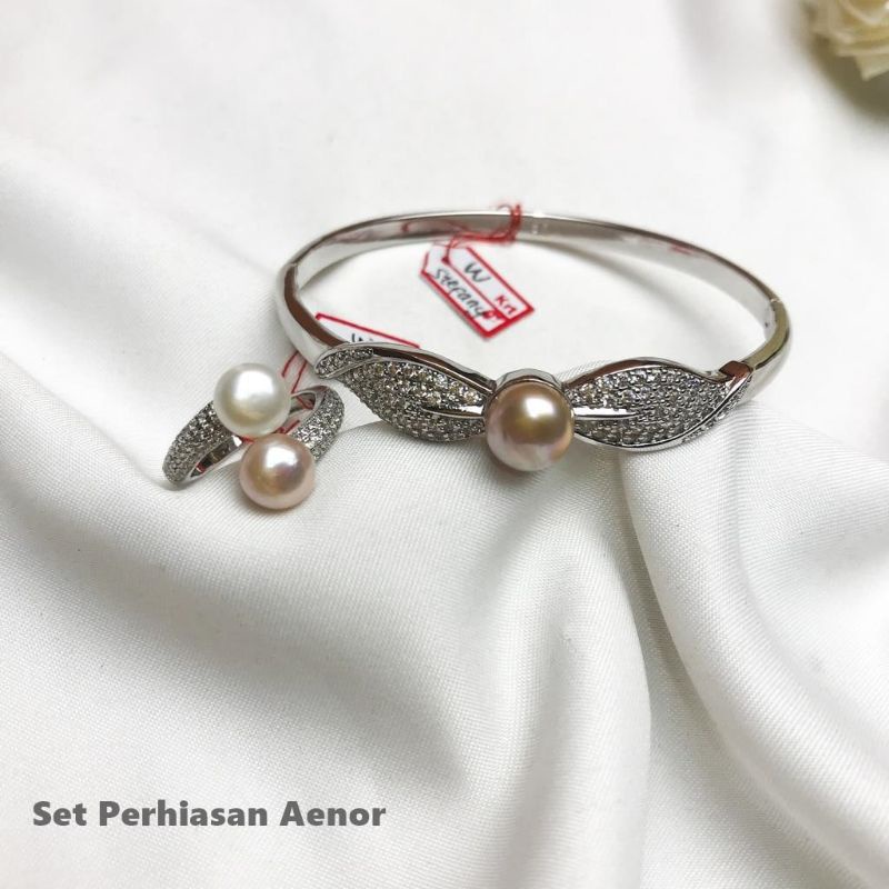 Set Perhiasan Aenor