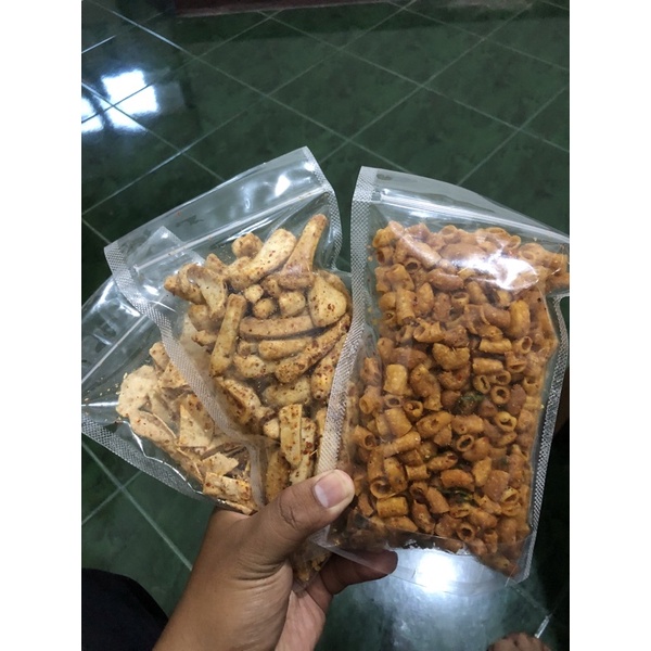 

paket mix kripik pedas