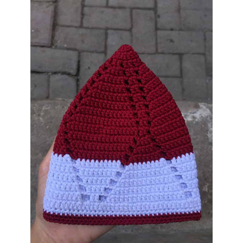 peci rajut tangan kombinasi (merah putih)