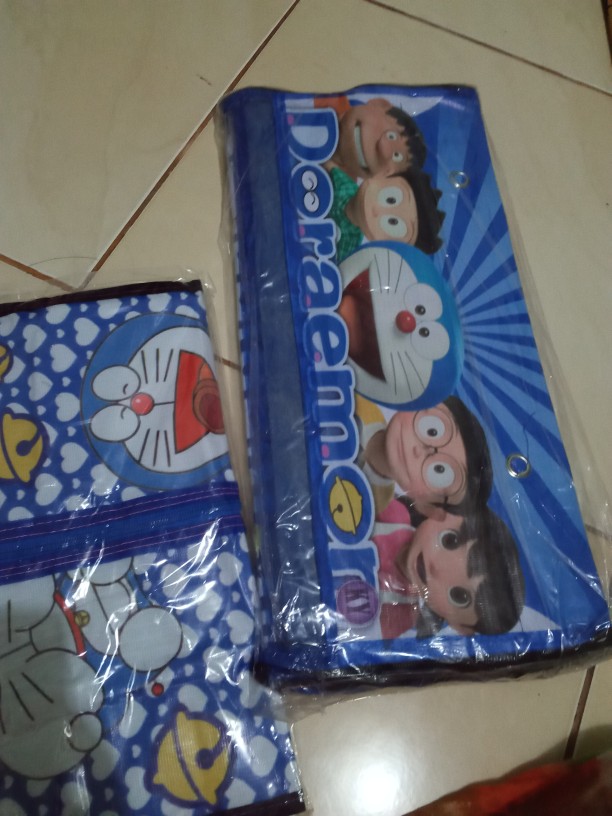 Rak Tas Gantung Karakter