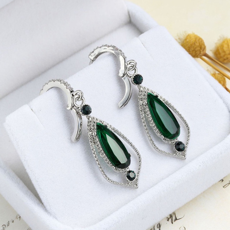 Anting Juntai Cubic Zirconia Bentuk Tetesan Air Warna Hijau Untuk Wanita