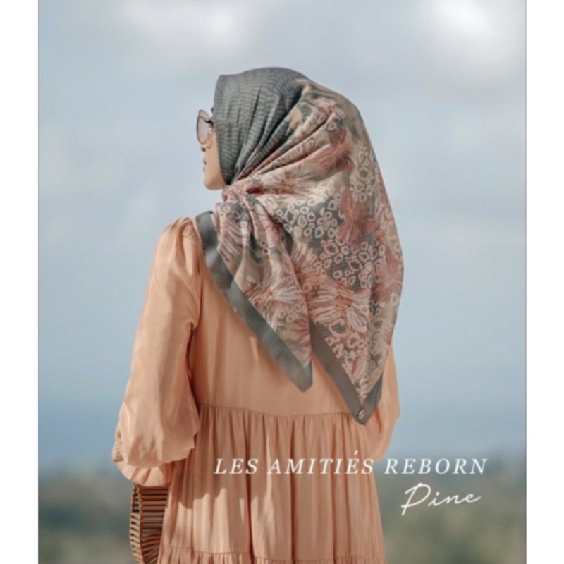 Les Amities Buttonscraves-7