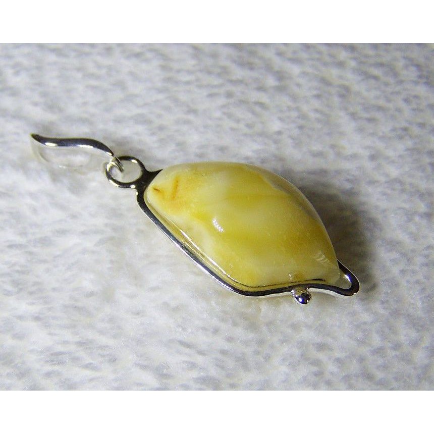 Natural Baltic Amber Pendant Sterling Silver 925 2.1gr JAR110