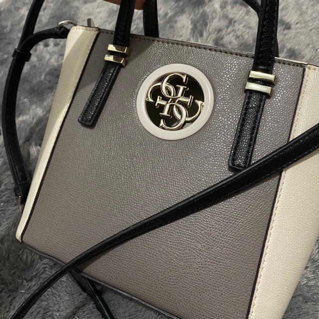 Preloved Tas Original Guess “Open Road Mini Totebag”