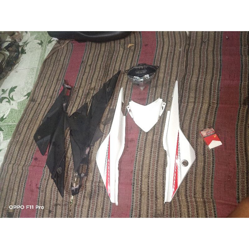 body belakang new CB150R putih