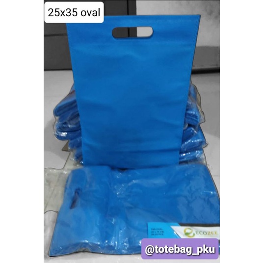 

GOODIE BAG/ TAS OVAL / TAS SPUNBOND / TOTEBAG 25x35