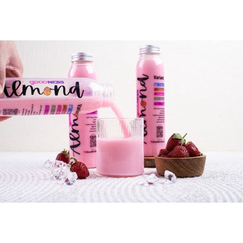 

strawberry Almond milk 400ml