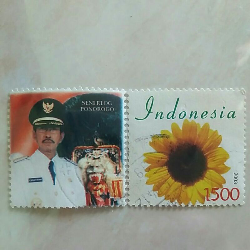

(AB) Perangko Prisma Bunga Matahari - Bupati Ponorogo 2003 Used