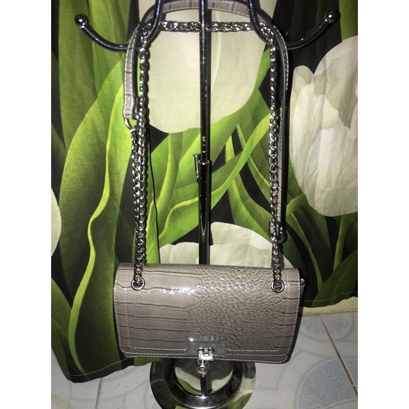 preloved tas sling rantai stradivarius