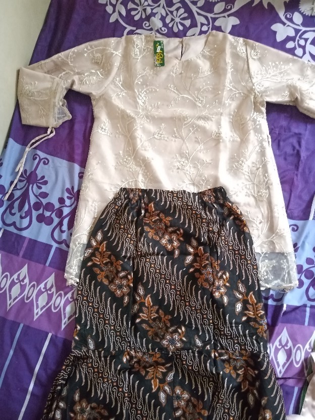 Maura Couple - Sania Ruffle Batik Couple Ori Ndoro Jowi Dnt Garansi Termurah Shopee - Batik Modern T